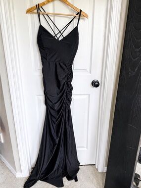 NWT Cefian Fashion Black Strappy V-Neck Ruched Evening Dress